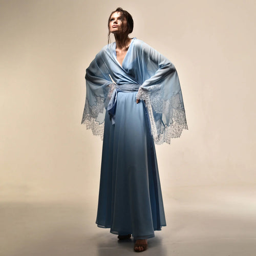 Bata kimono Aozora – gasa y encaje, azul cielo – vista 2