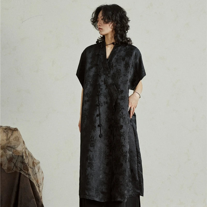 Vestido kimono Yami – flores en relieve, negro – vista 4